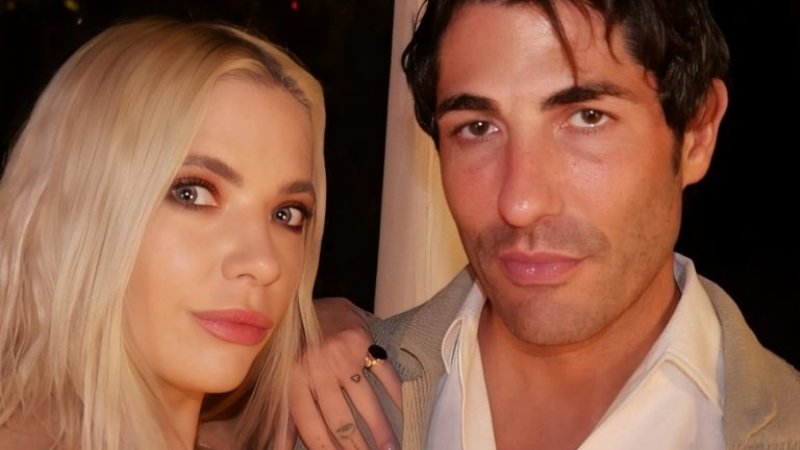 You are currently viewing Brandon Jack James & Ashley Benson: 7 Inspiring Facts About Their Beautiful Relationship and Marriage